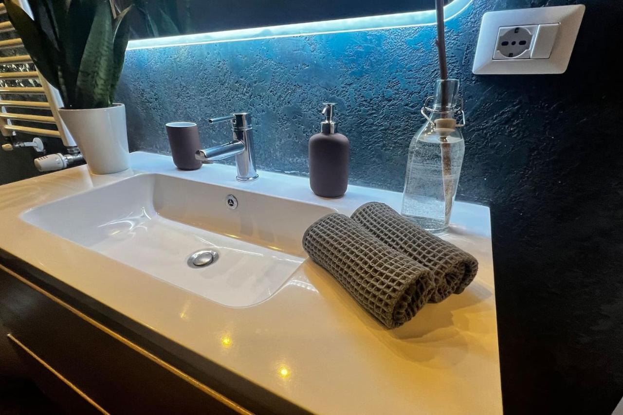 Апартаменты Prestigioso Trilocale Sui Navigli Con A/C & Wi-Fi Милан Экстерьер фото